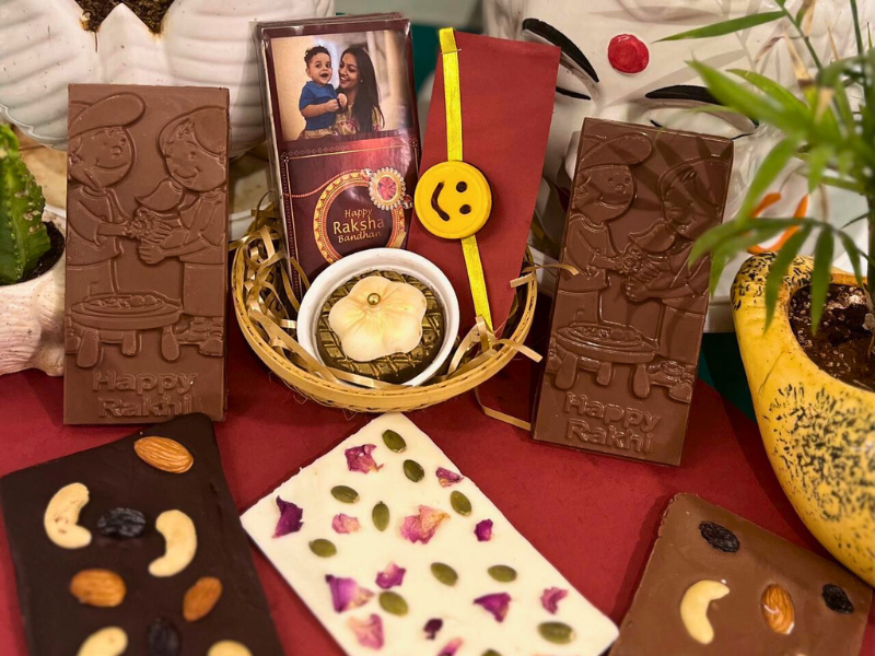 CUSTOMISED PHOTO FRUIT & NUTS CHOCOLATE BAR WITH DESIGNER DELICUOS RAKHI